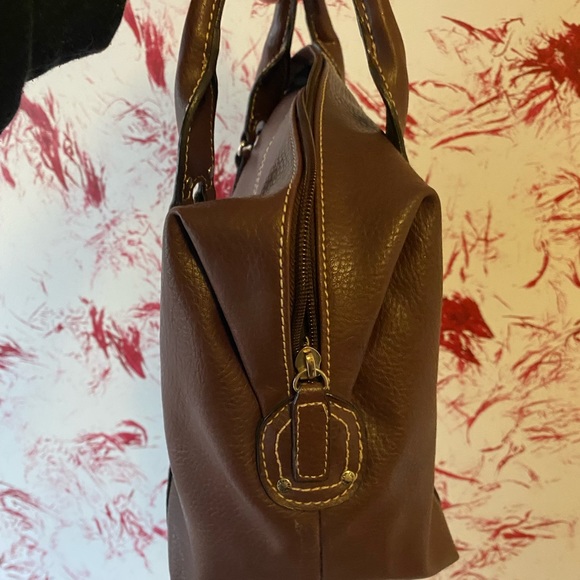 Tommy Hifiger Satchel - Picture 3 of 3